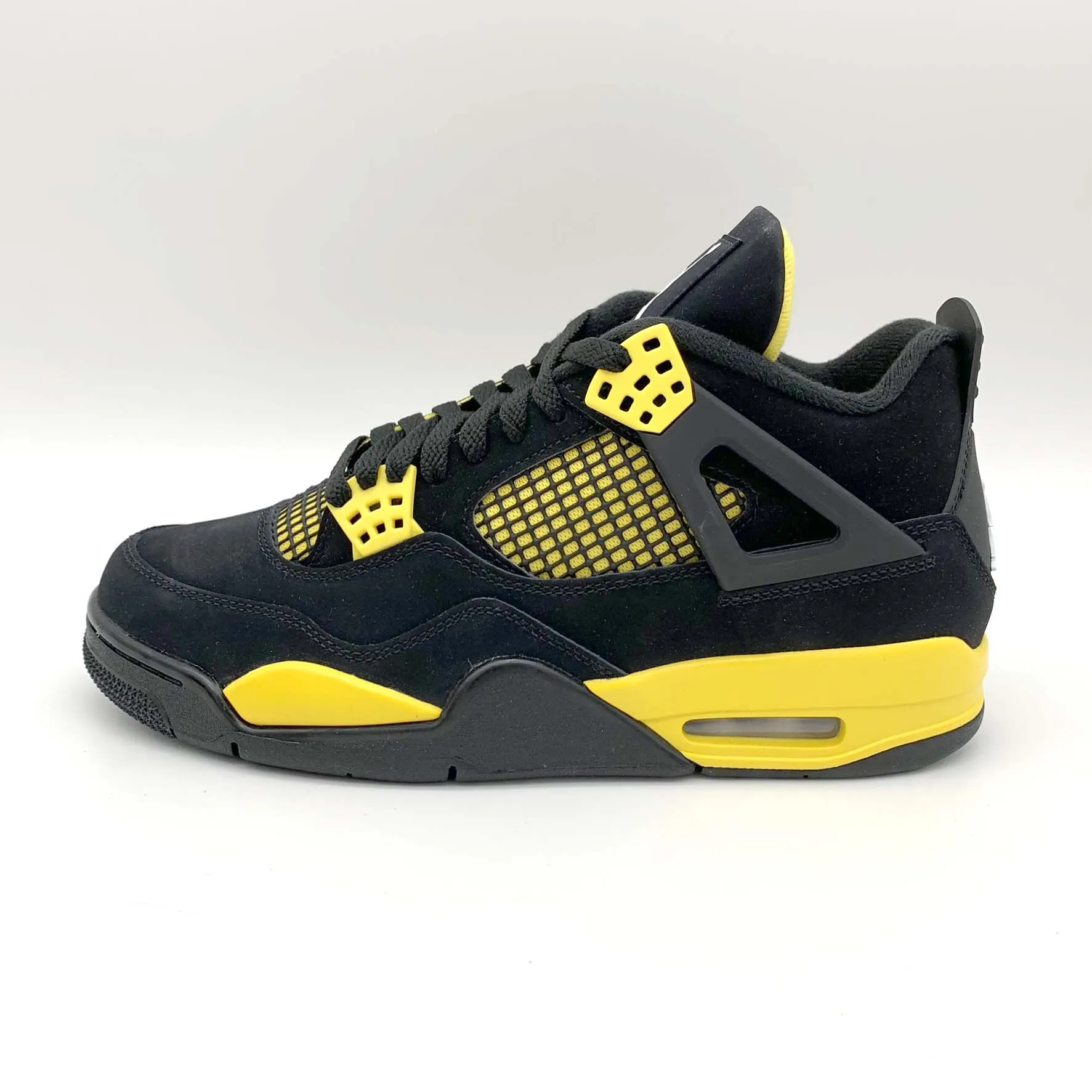 Jordan 4 Retro Thunder