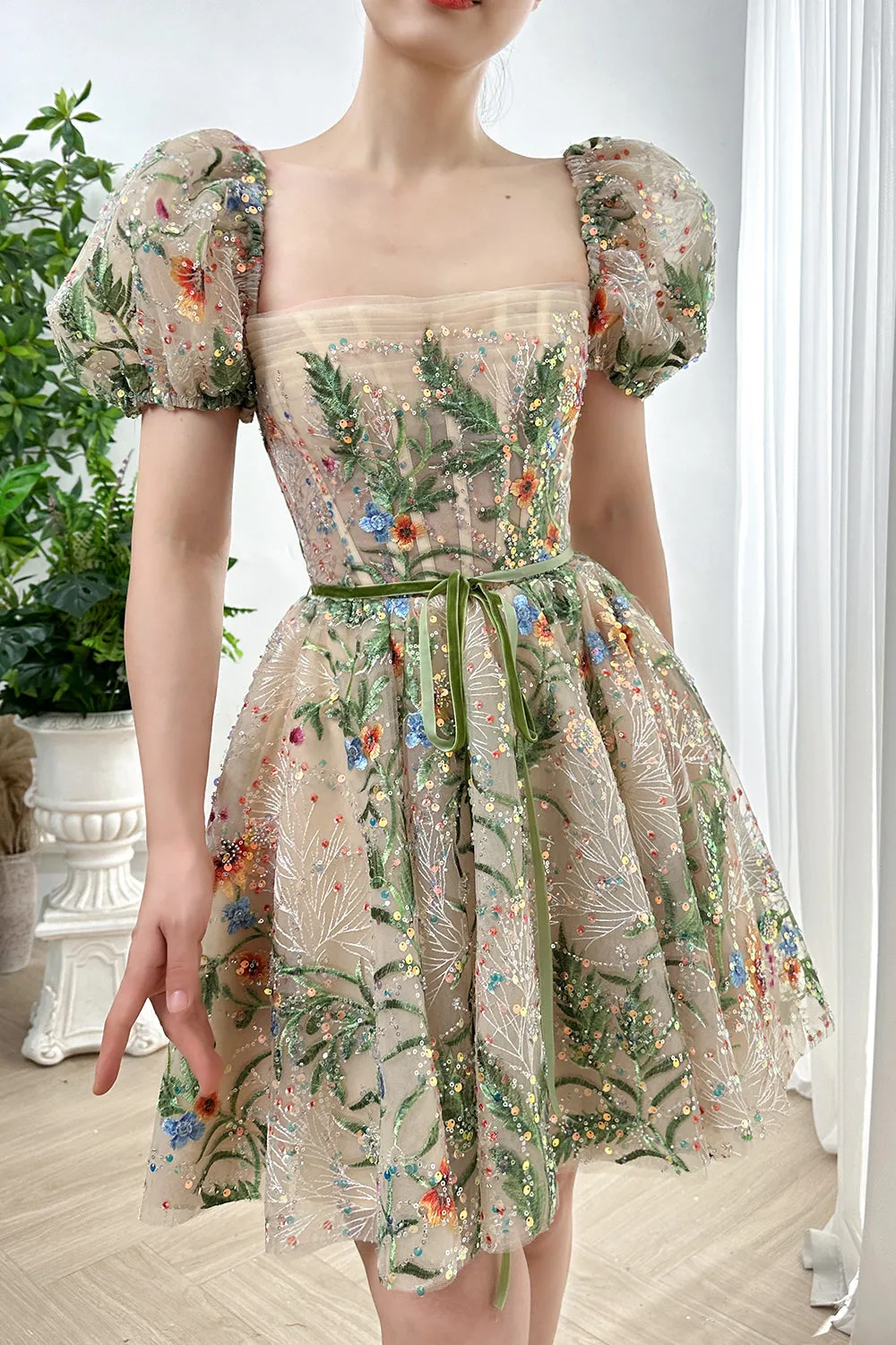 Short Puff Sleeves Corset Floral Embroidery Beaded Mini Dress